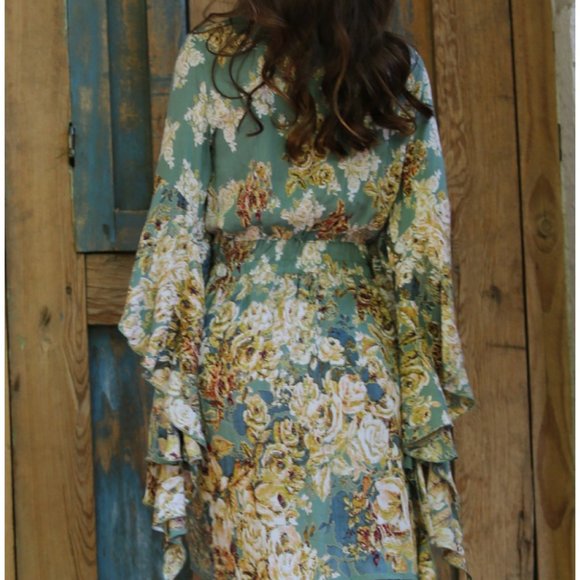 #65 LAST 1! BOHO STYLE BELL SLEEVE DRESS - Picture 4 of 11